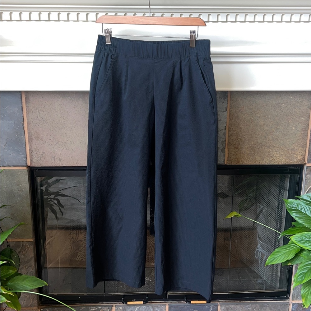 Black Wide Leg Crop Pant